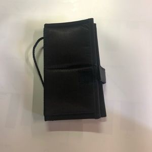 - $3 when bundled -Real techniques brush holder